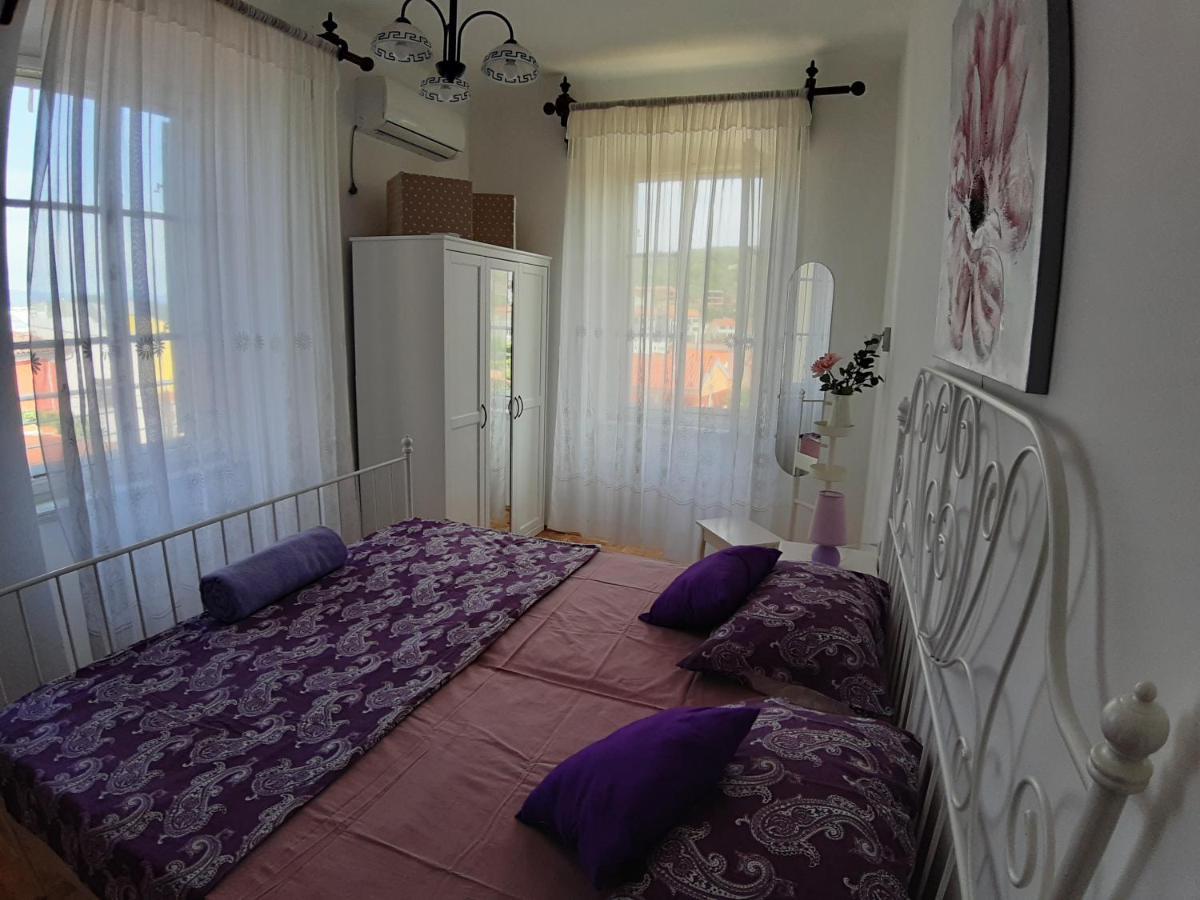 Apartment Palazzo Sare Vrbnik  Extérieur photo
