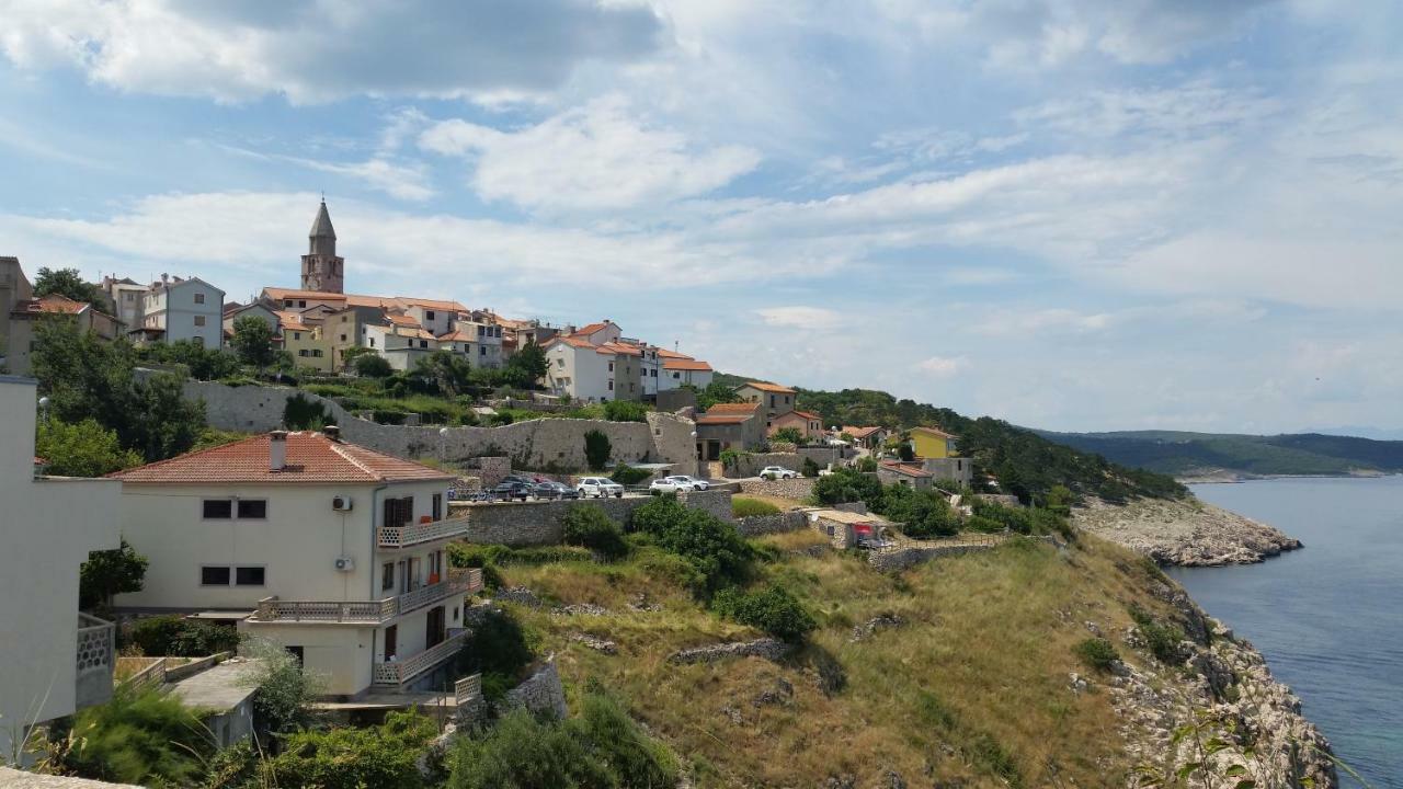 Apartment Palazzo Sare Vrbnik  Extérieur photo